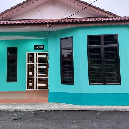 Homestay D'Bukit Pulau Melaka Esterno foto