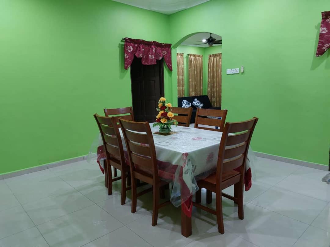 Homestay D'Bukit Pulau Melaka Esterno foto